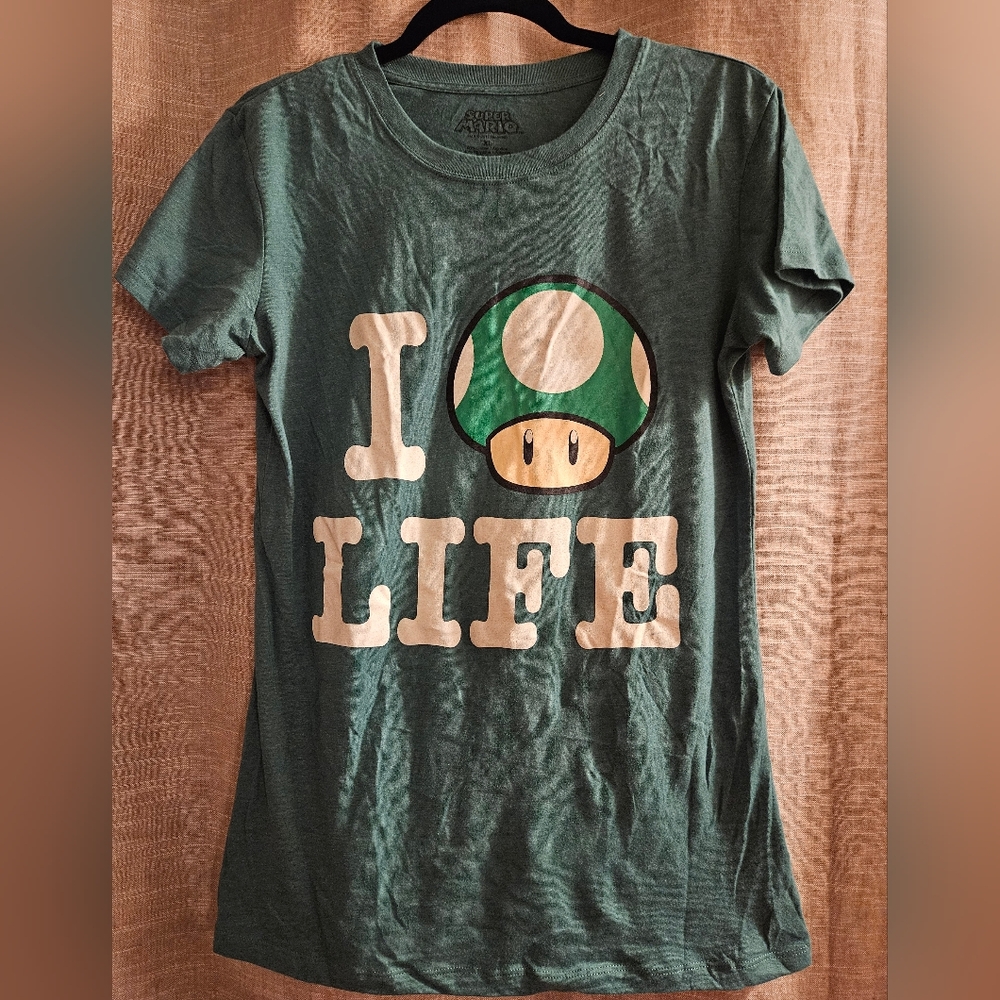 Graphic Tee Super Mario "I Mushroom Life"